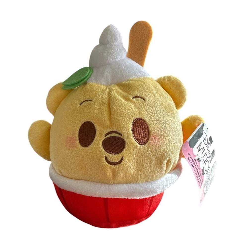 Disney Just Play‎ Munchlings Winnie The Pooh Lemon Shaved Ice Small Plush 4.5"